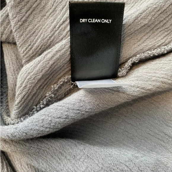 Torrid Top Womens Sleeveless Gauze Embroidered V-Neck Tank Gray Size 00 - Picture 6 of 10